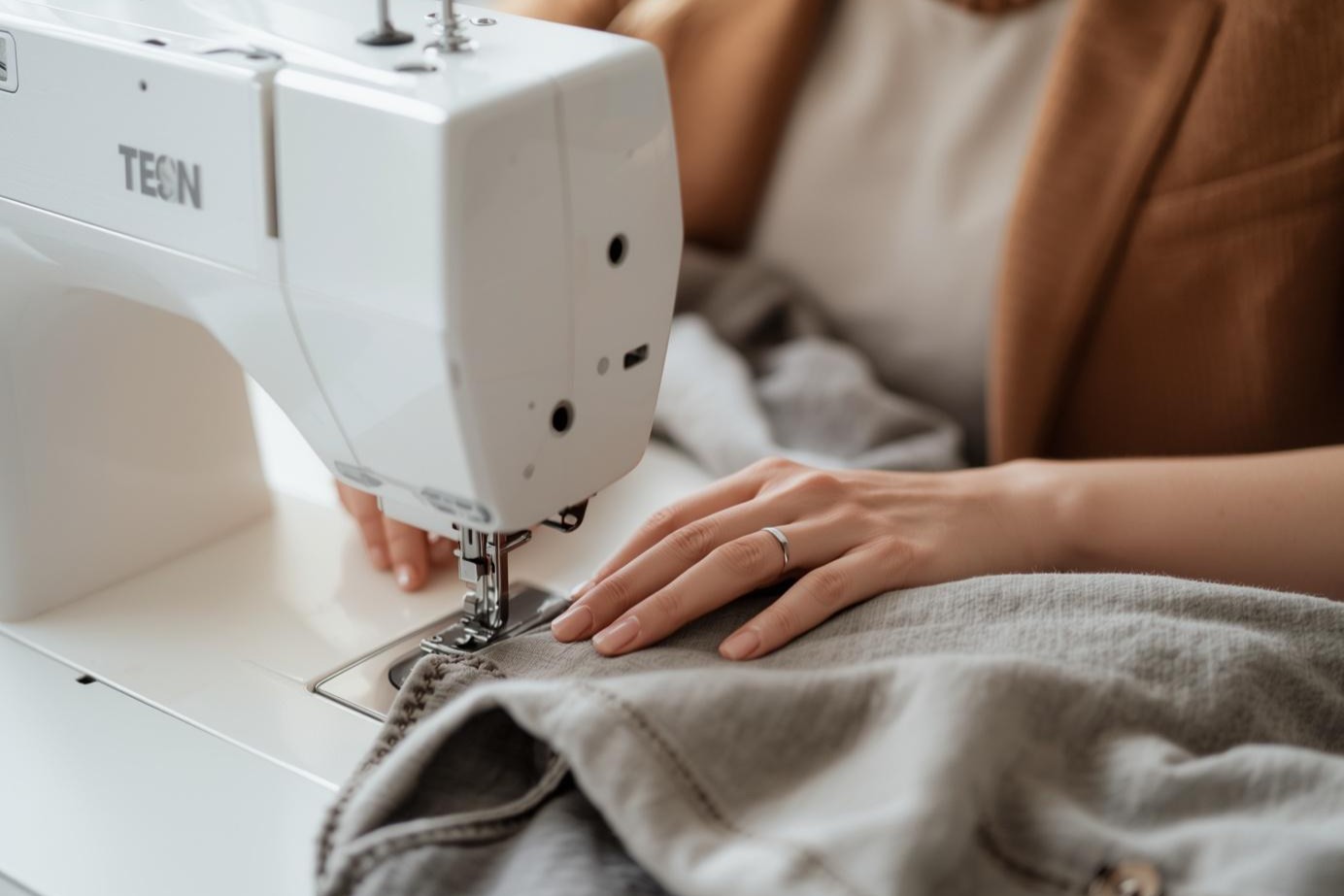 ファッションデザイン体験<br>7月4日(土)<br>13:30~15:00